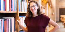 Melanie Walsh in a library